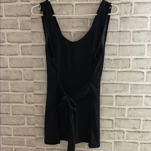 Ricki’s Elegant Black Sleeveless tieback Top, size Large - Picture 4 of 6